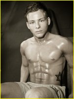 Jonathan Lipnicki nude photo