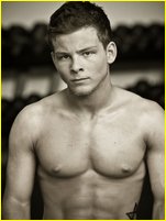 Jonathan Lipnicki nude photo