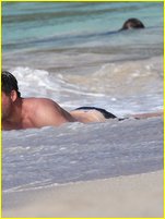 Josh Hopkins nude photo