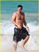 Josh Hopkins nude photo
