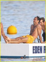Jude Law nude photo
