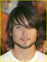 Justin Chatwin nude photo