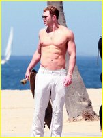 Kellan Lutz nude photo