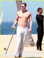 Kellan Lutz nude photo