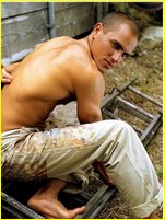 Kelly Slater nude photo