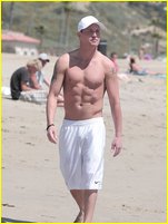 Lane Garrison nude photo