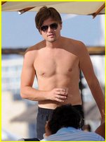 Leonardo DiCaprio nude photo