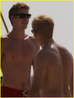 Liam Hemsworth nude photo
