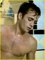 Luke Perry nude photo