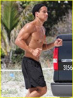 Mario Lopez nude photo