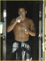 Mario Lopez nude photo