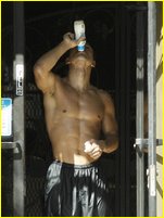 Mario Lopez nude photo