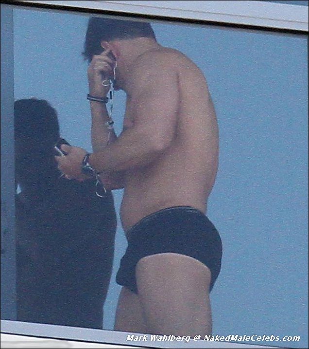 Mark Wahlberg Nude Pics 73