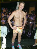 Matthew Morrison nude photo