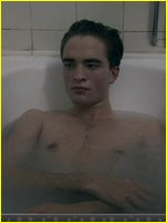 Robert Pattinson nude photo