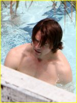 Tom Cruise nude photo