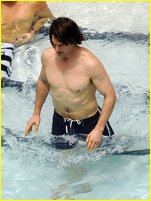 Tom Cruise nude photo