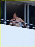 Tom Cuise nude photo