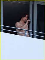 Tom Cuise nude photo