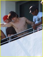 Tom Cuise nude photo