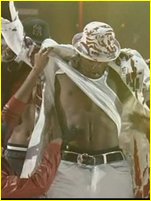 Usher Raymond nude photo