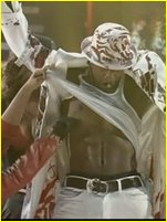 Usher Raymond nude photo