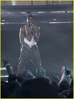 Usher Raymond nude photo