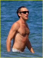 Vincent Cassel nude photo