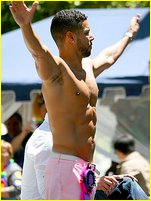 Wilson Cruz nude photo