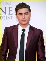 Zac Efron nude photo