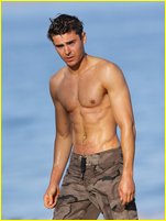 Zac Efron nude photo