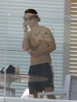 Harry Styles nude photo