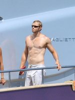 Kellan Lutz nude photo