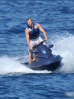 Kellan Lutz nude photo