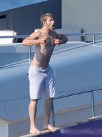 Kellan Lutz nude photo