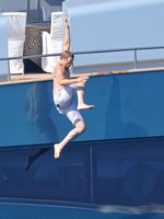 Kellan Lutz nude photo