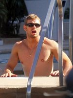 Kellan Lutz nude photo