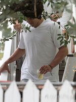 Kris Humphries nude photo