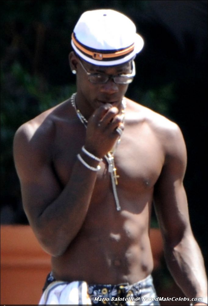 NakedMaleCelebs.com Mario Balotelli nude photos.