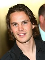 Taylor Kitsch nude photo