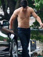 Taylor Lautner nude photo