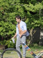 Zac Efron nude photo