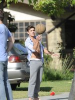 Zac Efron nude photo