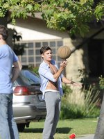 Zac Efron nude photo