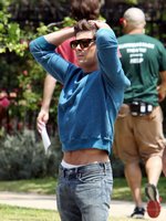 Zac Efron nude photo