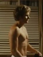 Zac Efron nude photo