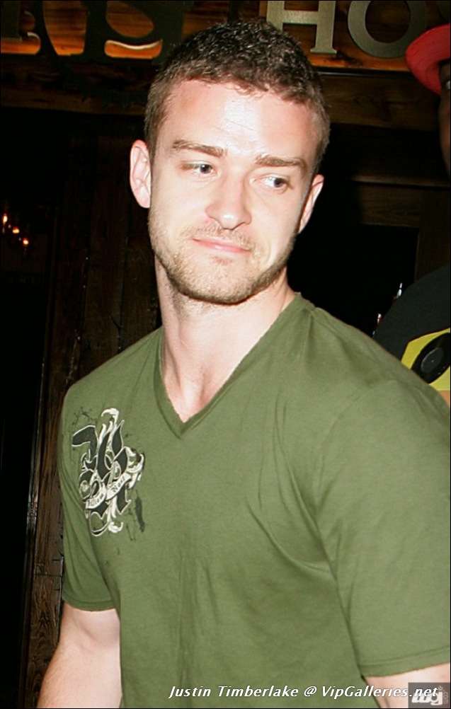 justin timberlake nude with a male moms and young daughters posing nude