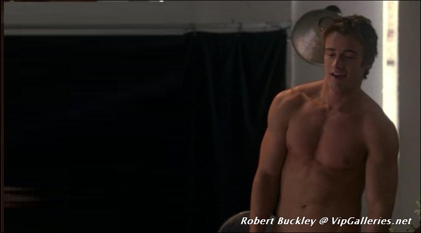 sexy actresses caught naked free nude pics of robert buckley